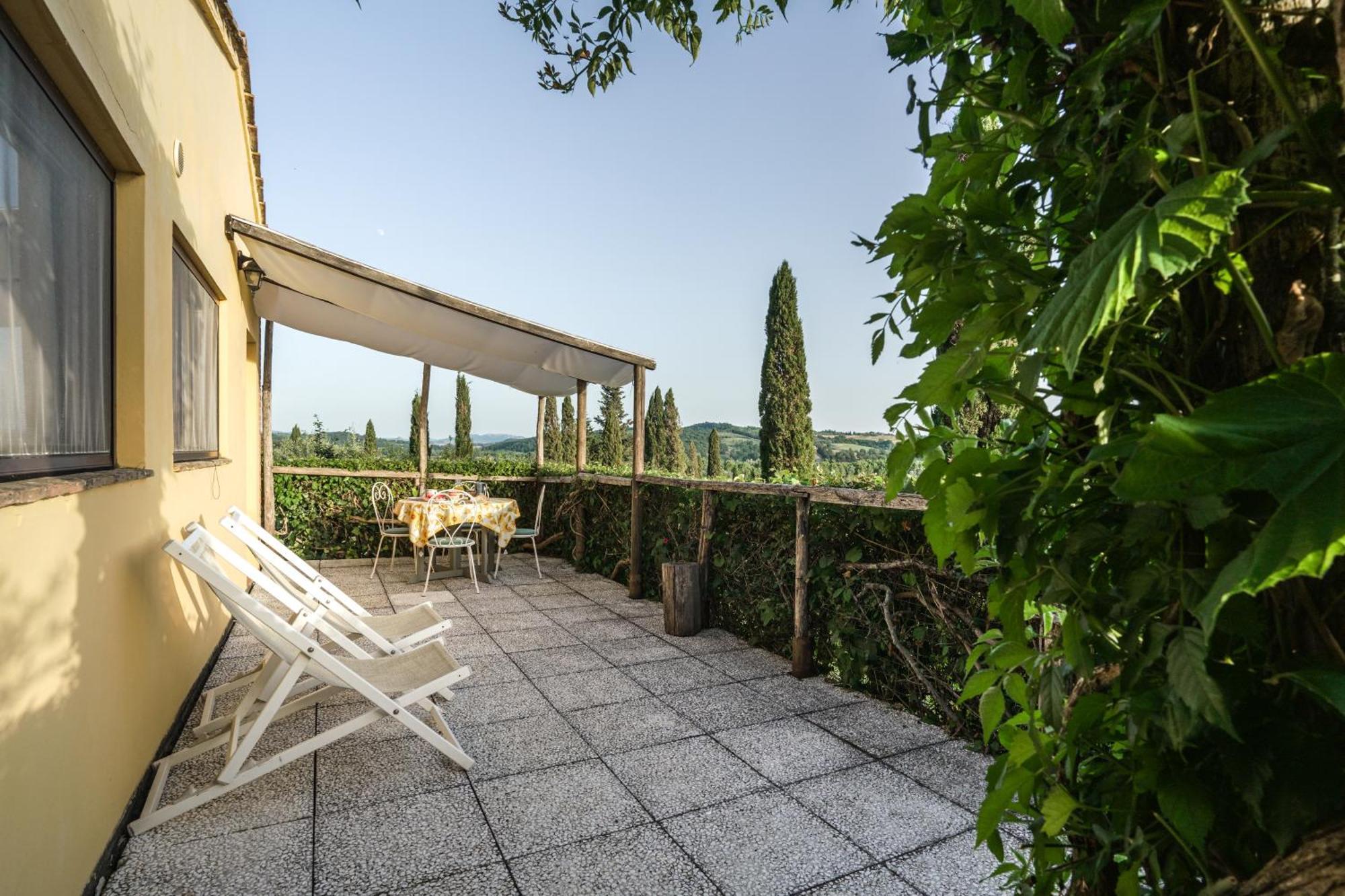 Agriturismo La Ca'Solare Palaia Esterno foto
