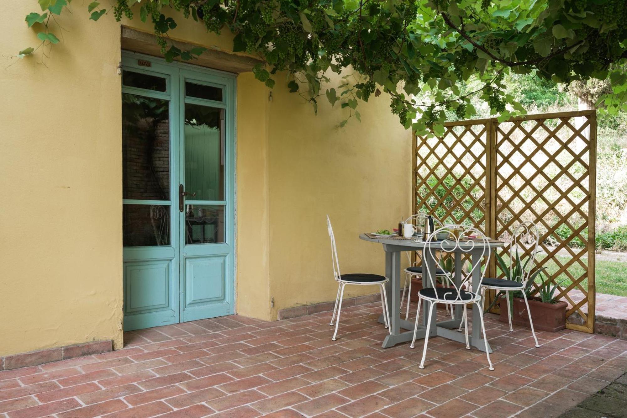 Agriturismo La Ca'Solare Palaia Esterno foto