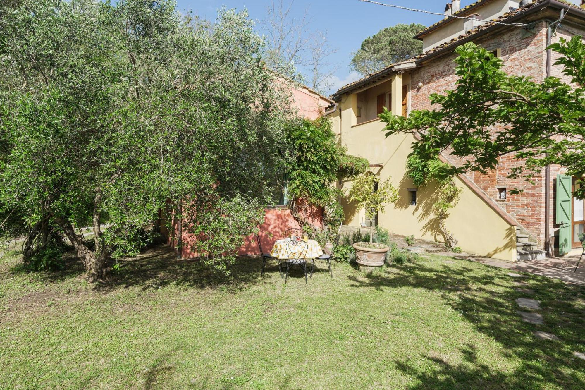 Agriturismo La Ca'Solare Palaia Esterno foto