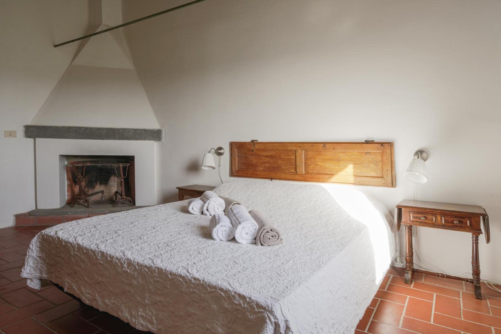 Agriturismo La Ca'Solare Palaia Esterno foto